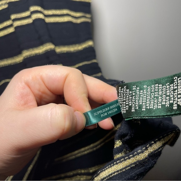 Lauren Ralph Lauren women’s Black and gold striped and metallic thread top in 1X - Picture 5 of 6